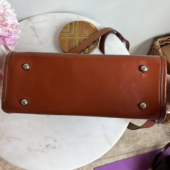 *Similar To* Vintage Dooney & Bourke Pebble Leather Purse - Picture 6 of 13